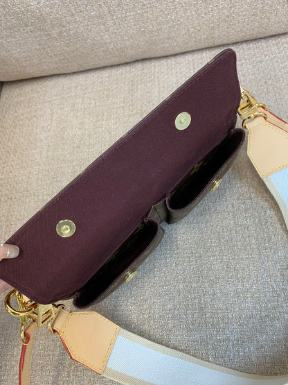 POCHETTE LV