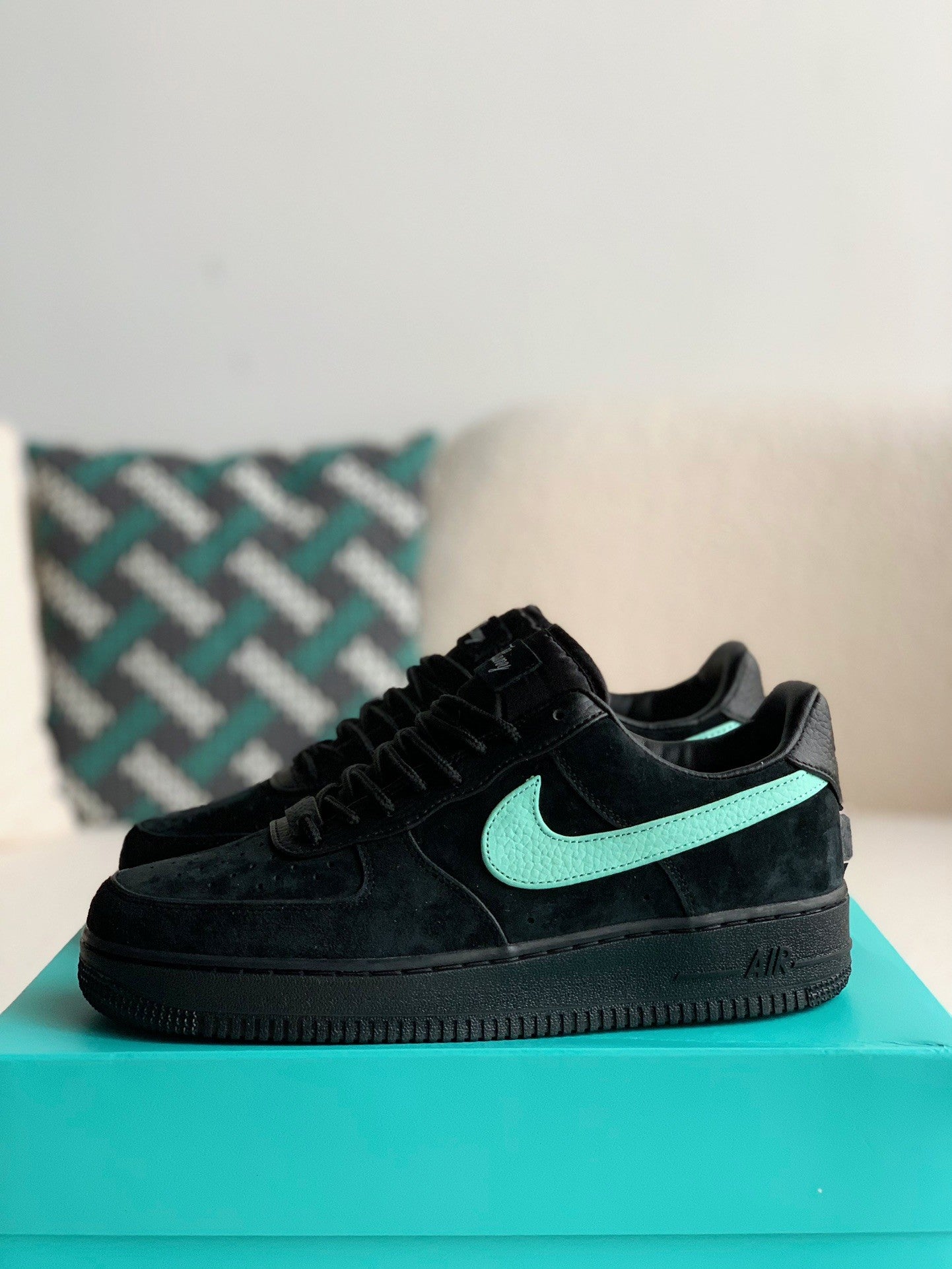 AIR FORCE 1 X TIFFANY