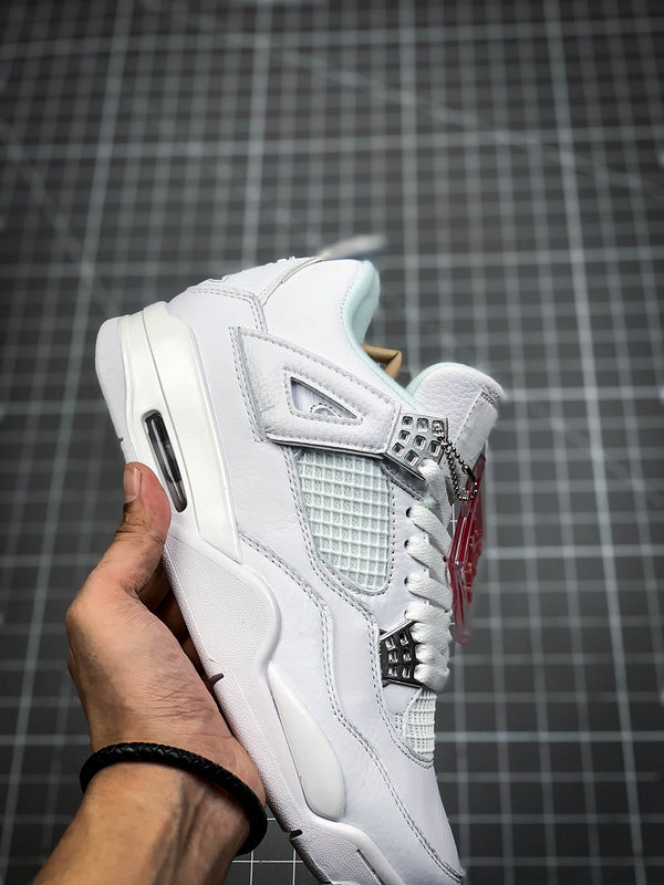 AIR JORDAN 4