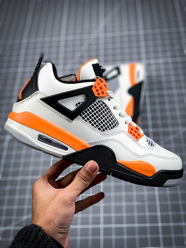 AIR JORDAN 4