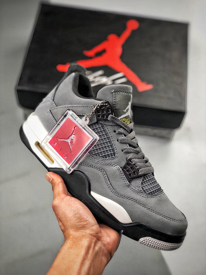 AIR JORDAN 4