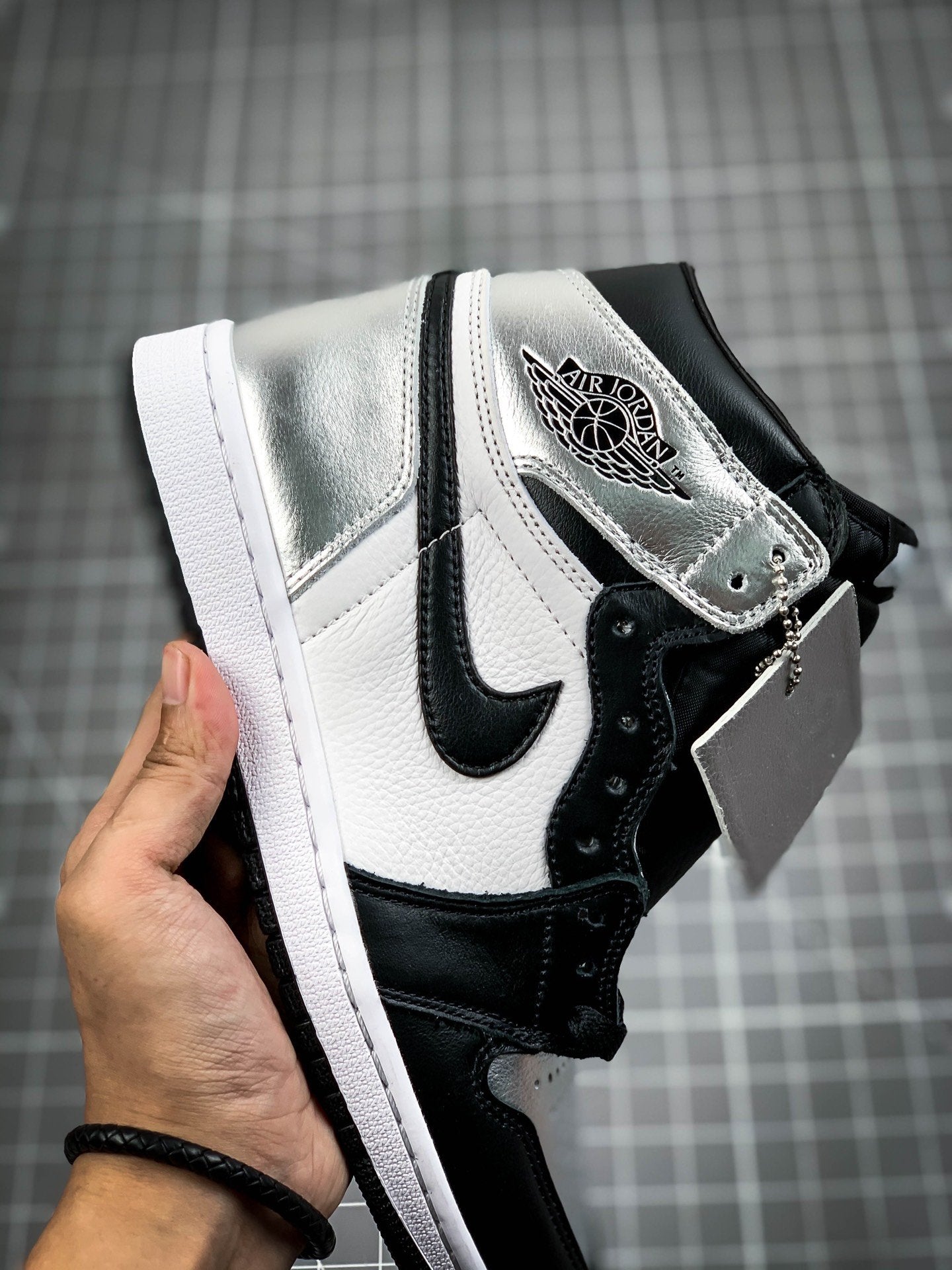 AIR JORDAN 1 HIGH