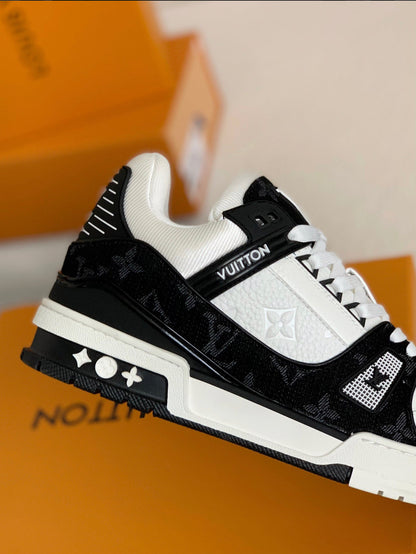 LOUIS VUITTON TRAINER SNEAKERS