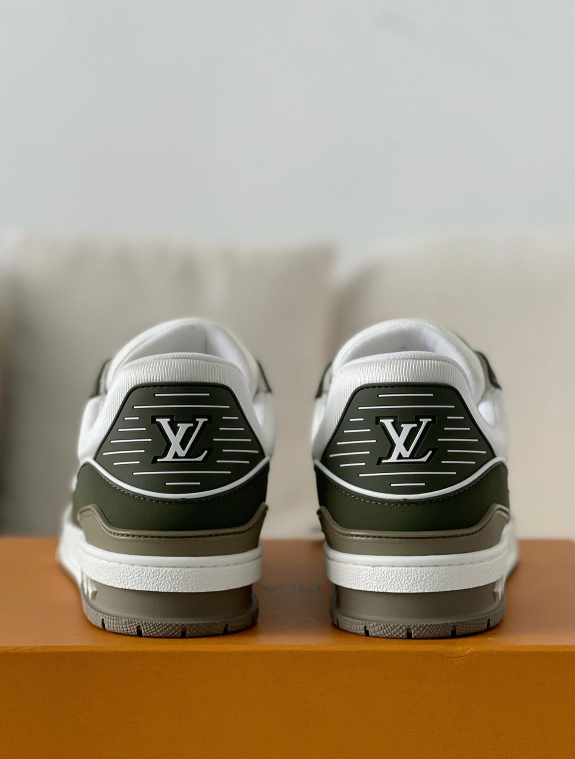 LOUIS VUITTON TRAINER SNEAKERS