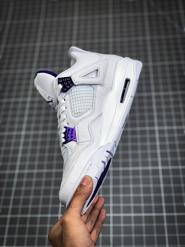 AIR JORDAN 4