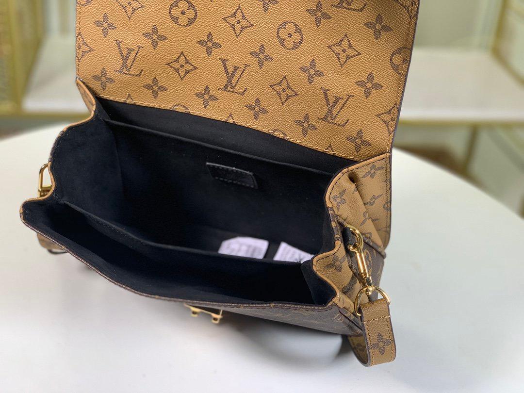 LV POCHETTE MÉTIS