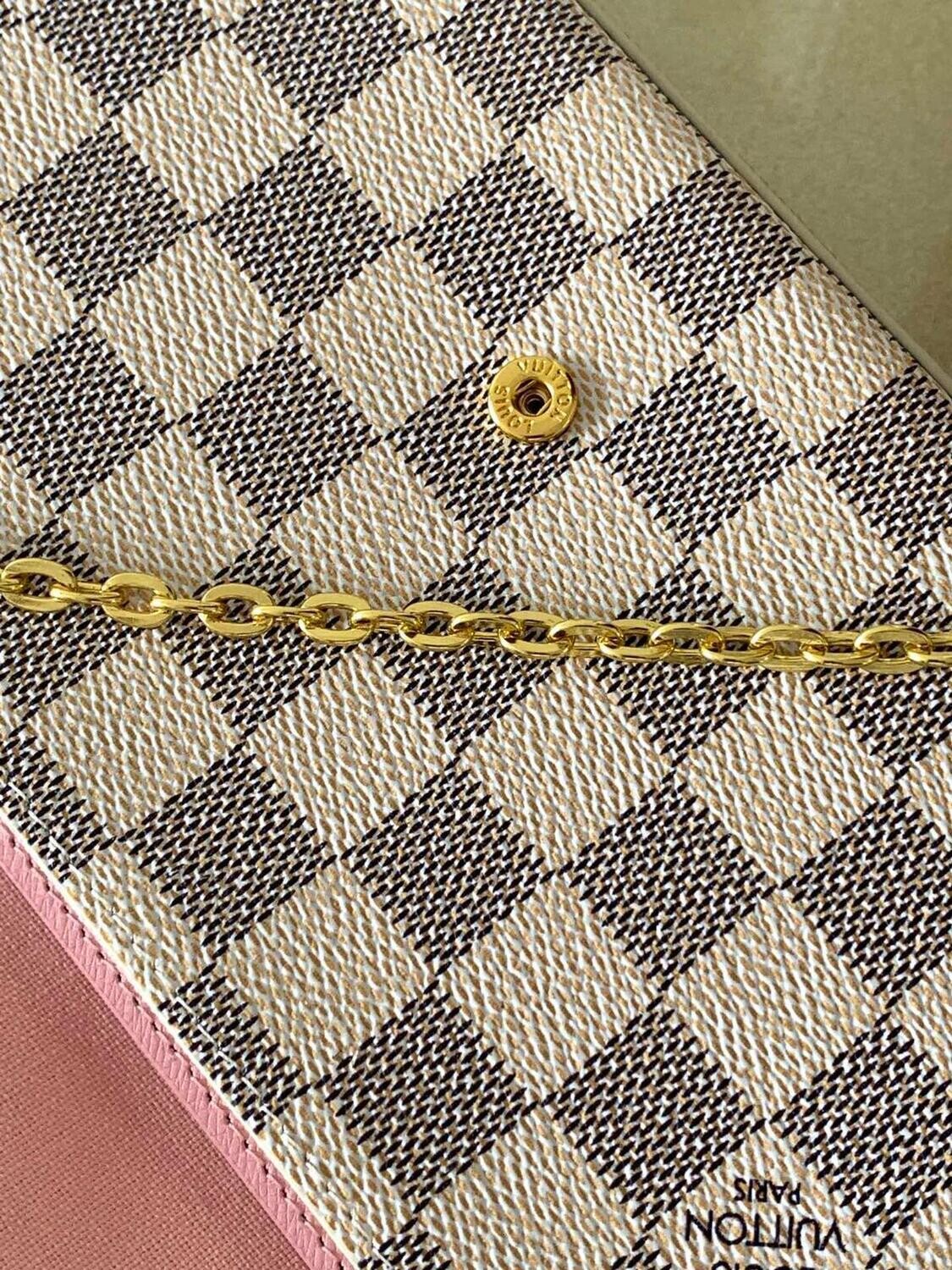 LV POCHETTE FÉLICIE