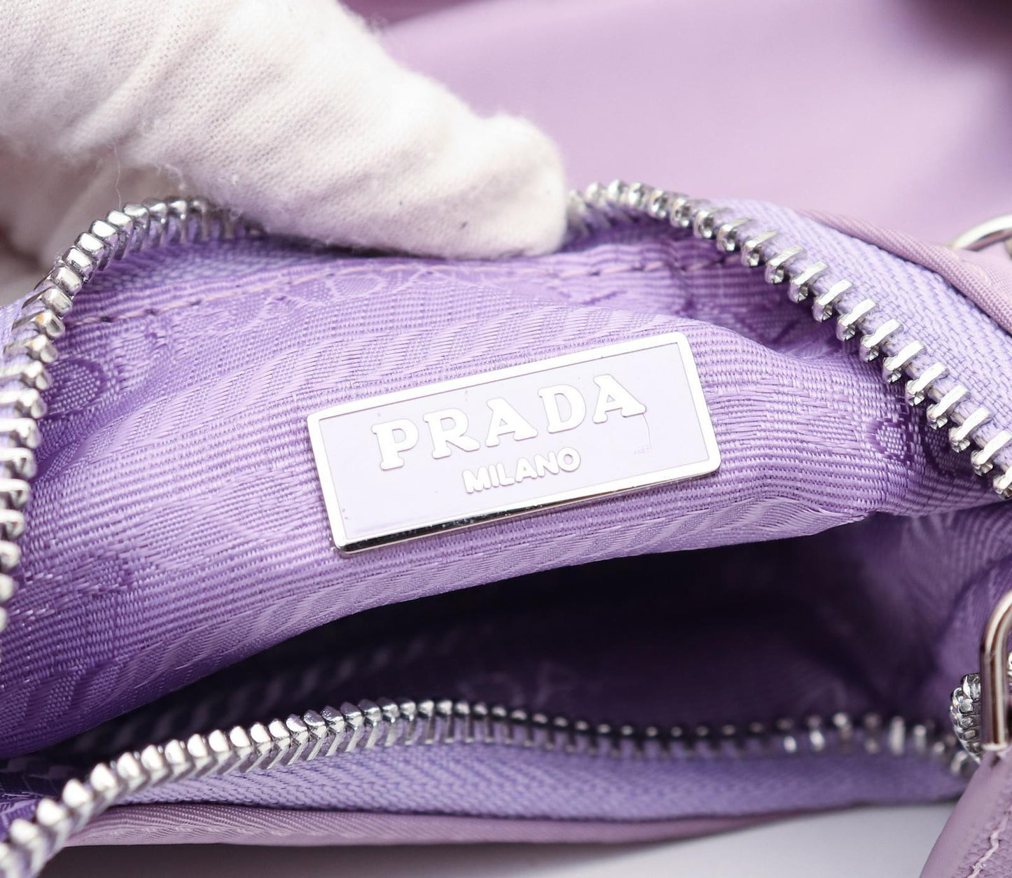 PRADA RE-EDITION 2005 IN RE-NYLON