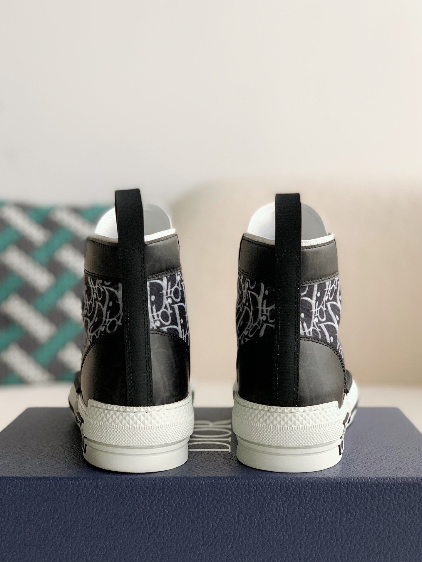 DIOR B23 SNEAKER